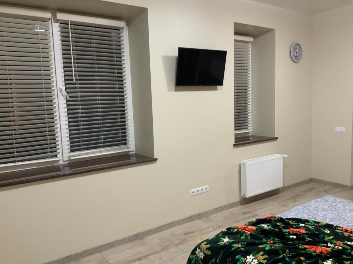 Lux Apartment & Центр,Жк Театральний Rivne Esterno foto