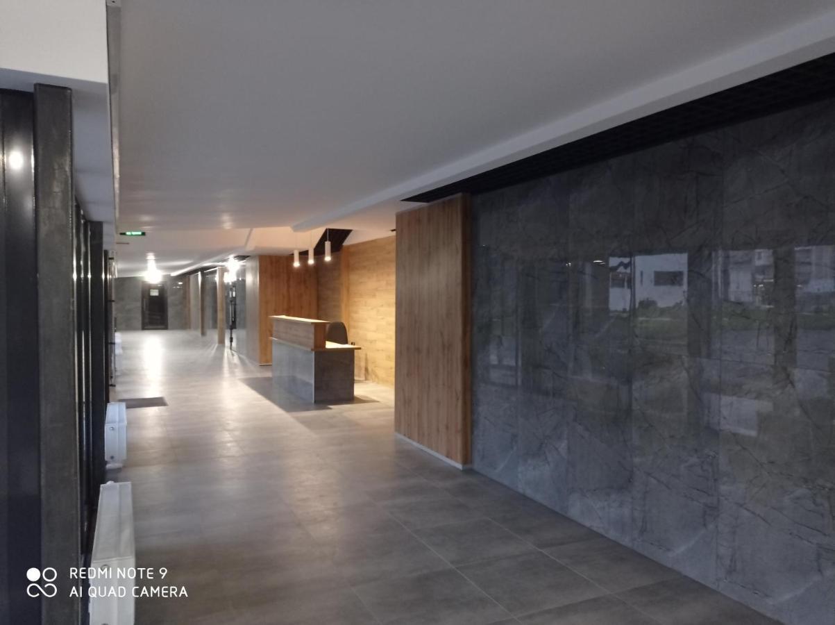 Lux Apartment & Центр,Жк Театральний Rivne Esterno foto
