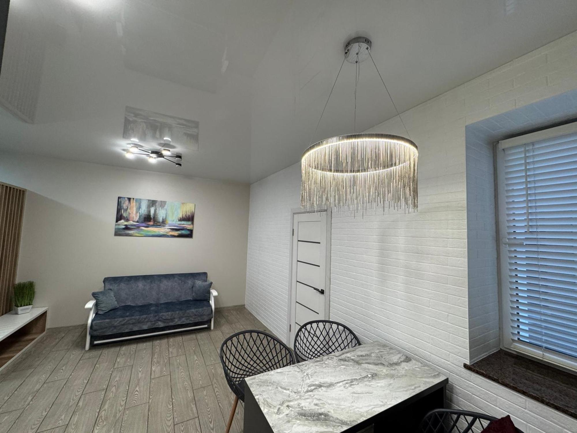 Lux Apartment & Центр,Жк Театральний Rivne Esterno foto