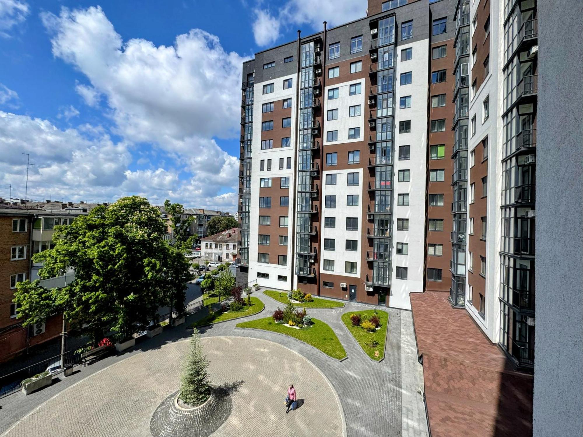 Lux Apartment & Центр,Жк Театральний Rivne Esterno foto