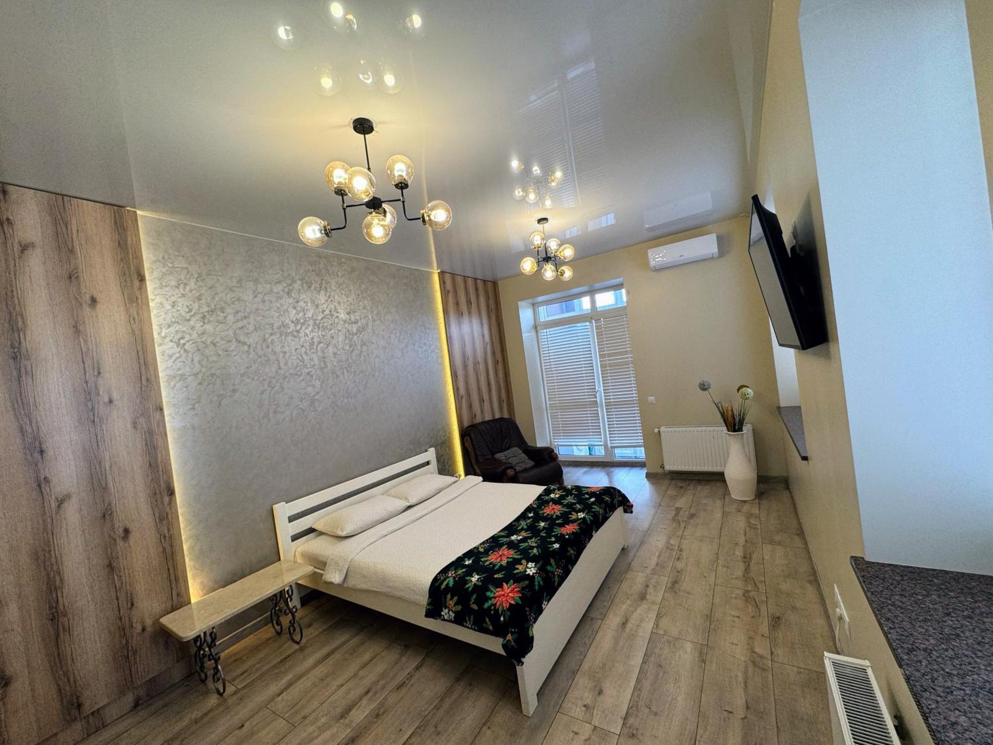 Lux Apartment & Центр,Жк Театральний Rivne Esterno foto